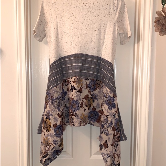 Boho Plaid and Floral Top - Picture 6 of 10